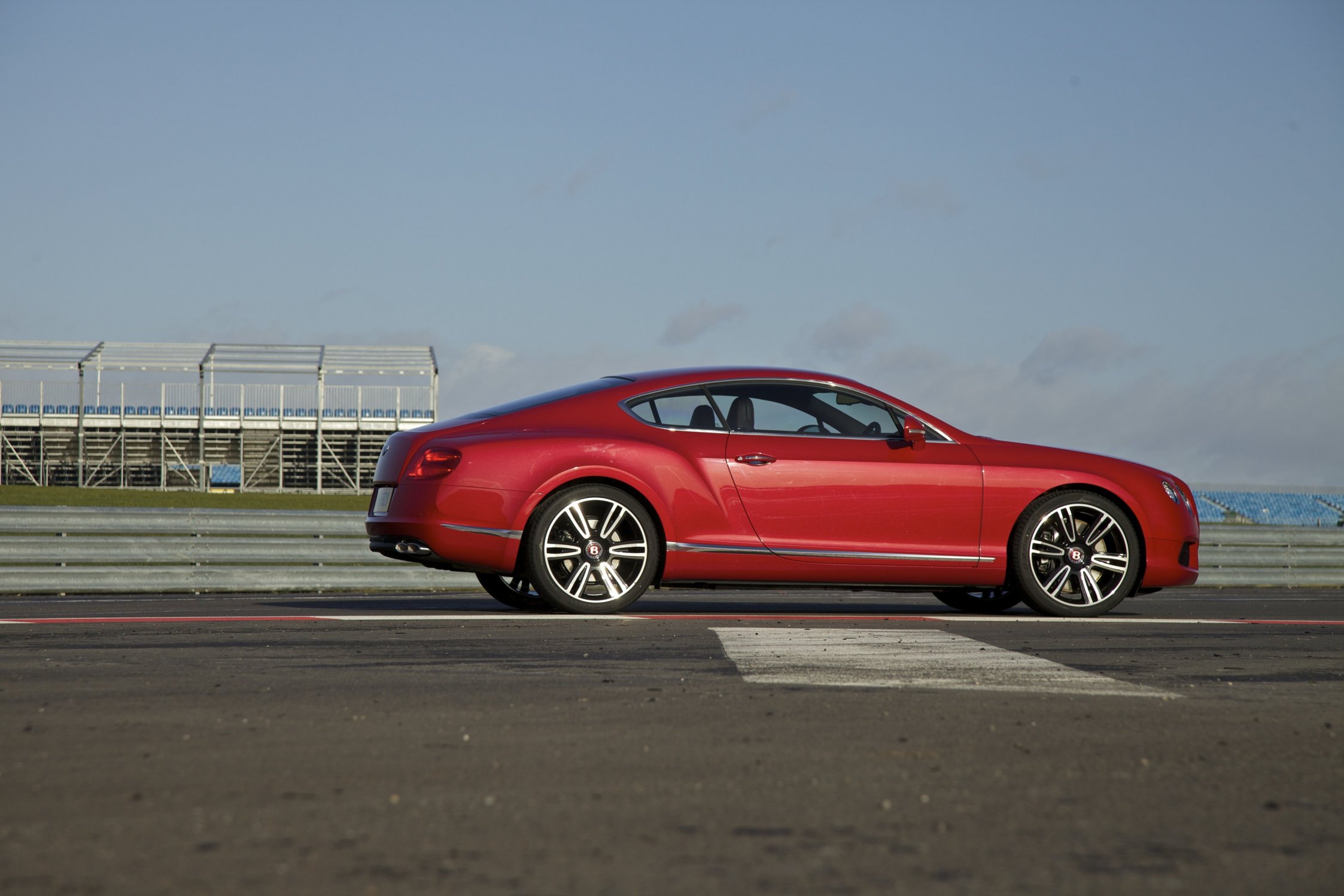 Bentley Continental GT V8