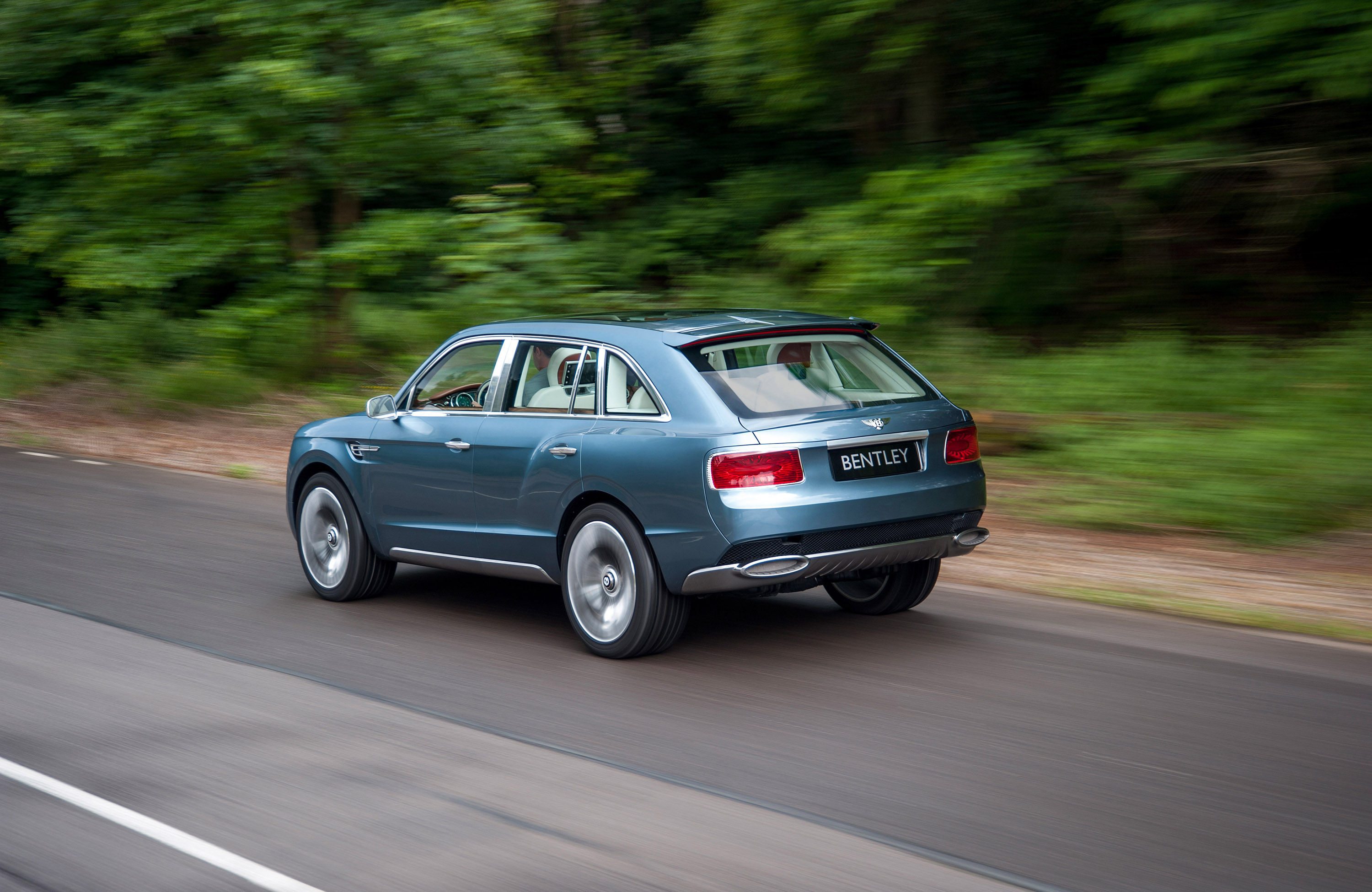 Bentley EXP 9 F SUV Concept