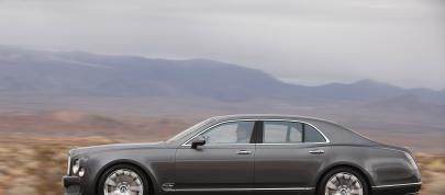 Bentley Mulsanne Mulliner (2012) - picture 4 of 20