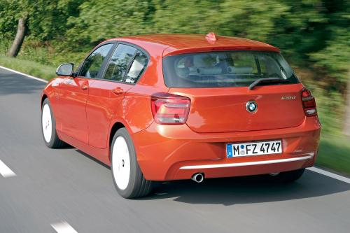BMW 1-Series Urban Line (2012) - picture 16 of 82