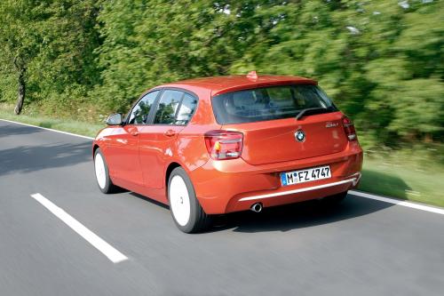 BMW 1-Series Urban Line (2012) - picture 17 of 82
