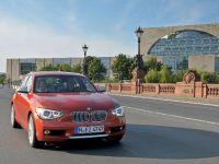 BMW 1-Series Urban Line (2012) - picture 38 of 82