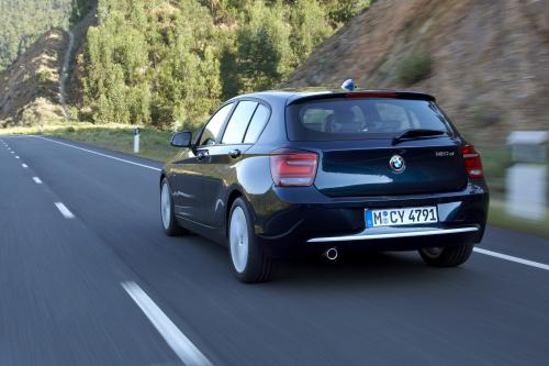 BMW 1-Series (2012) - picture 40 of 74