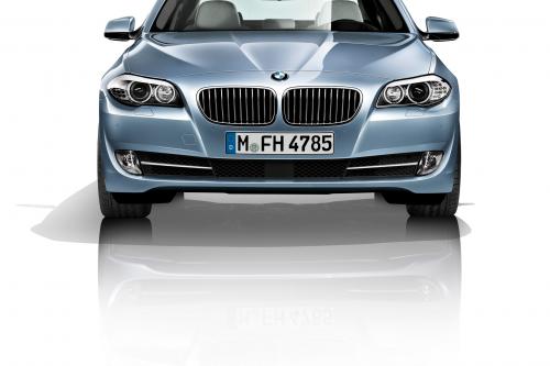 BMW Active Hybrid 5 (2012) - picture 1 of 13