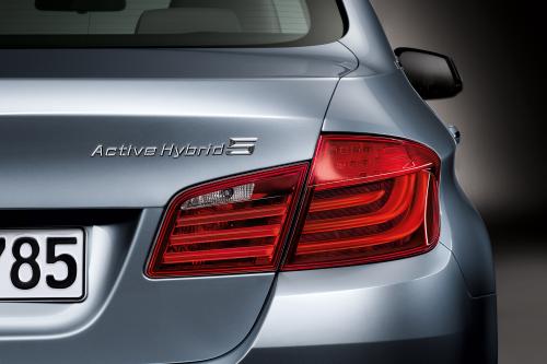 BMW Active Hybrid 5 (2012) - picture 8 of 13