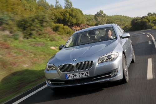 BMW F10 Active Hybrid 5 (2012) - picture 16 of 64