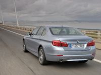 BMW F10 Active Hybrid 5 (2012) - picture 7 of 64