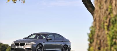 BMW F10 M5 Saloon UK (2012) - picture 12 of 27