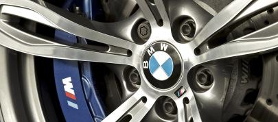 BMW F10 M5 Saloon UK (2012) - picture 23 of 27