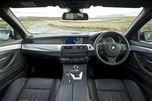 BMW F10 M5 Saloon UK (2012) - picture 25 of 27