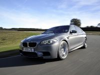 BMW F10 M5 Saloon UK (2012) - picture 10 of 27