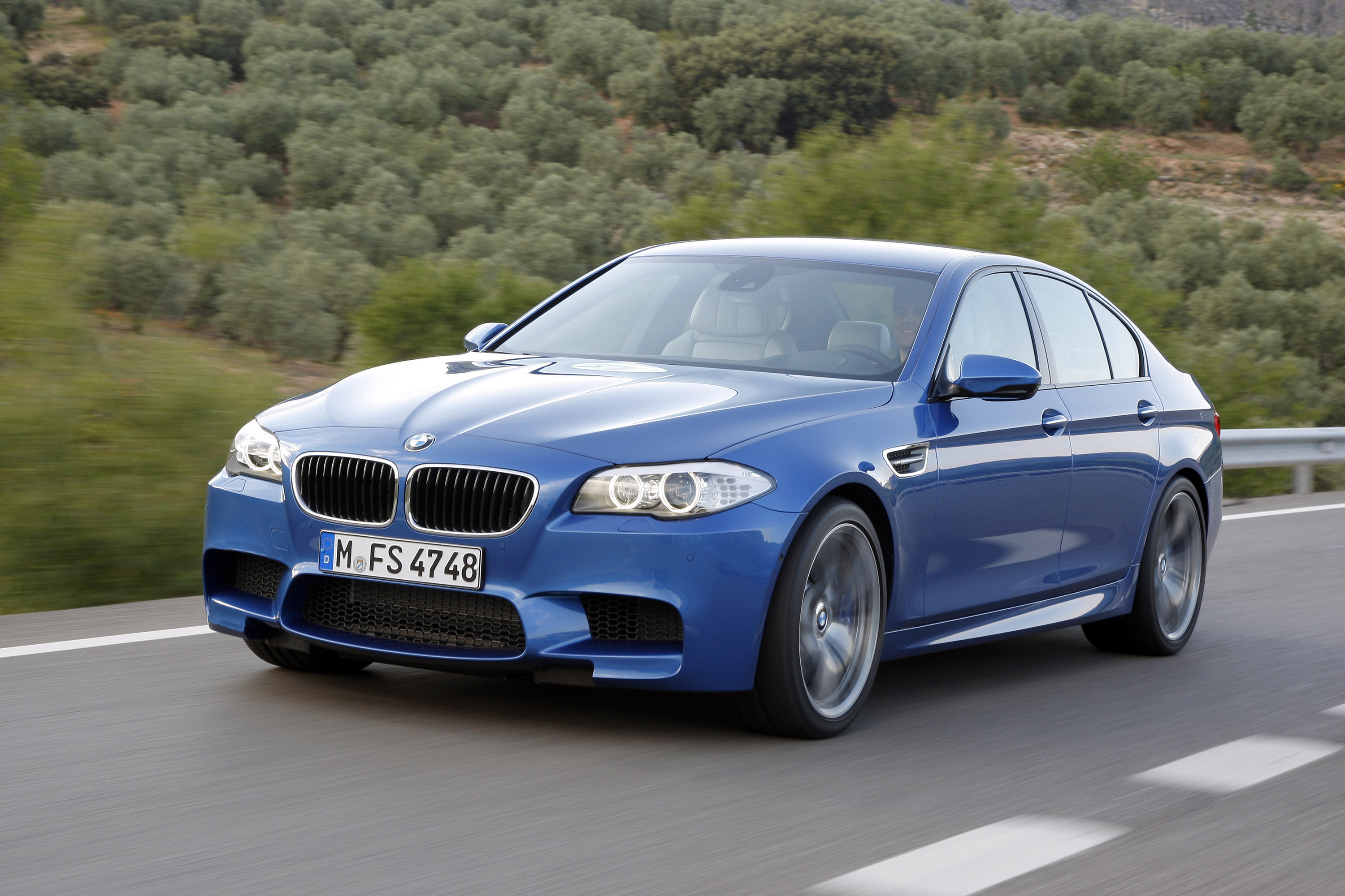 М5 чип. БМВ m5 ф10. БМВ м5 f10. BMW m5 f50. BMW 5 f10.