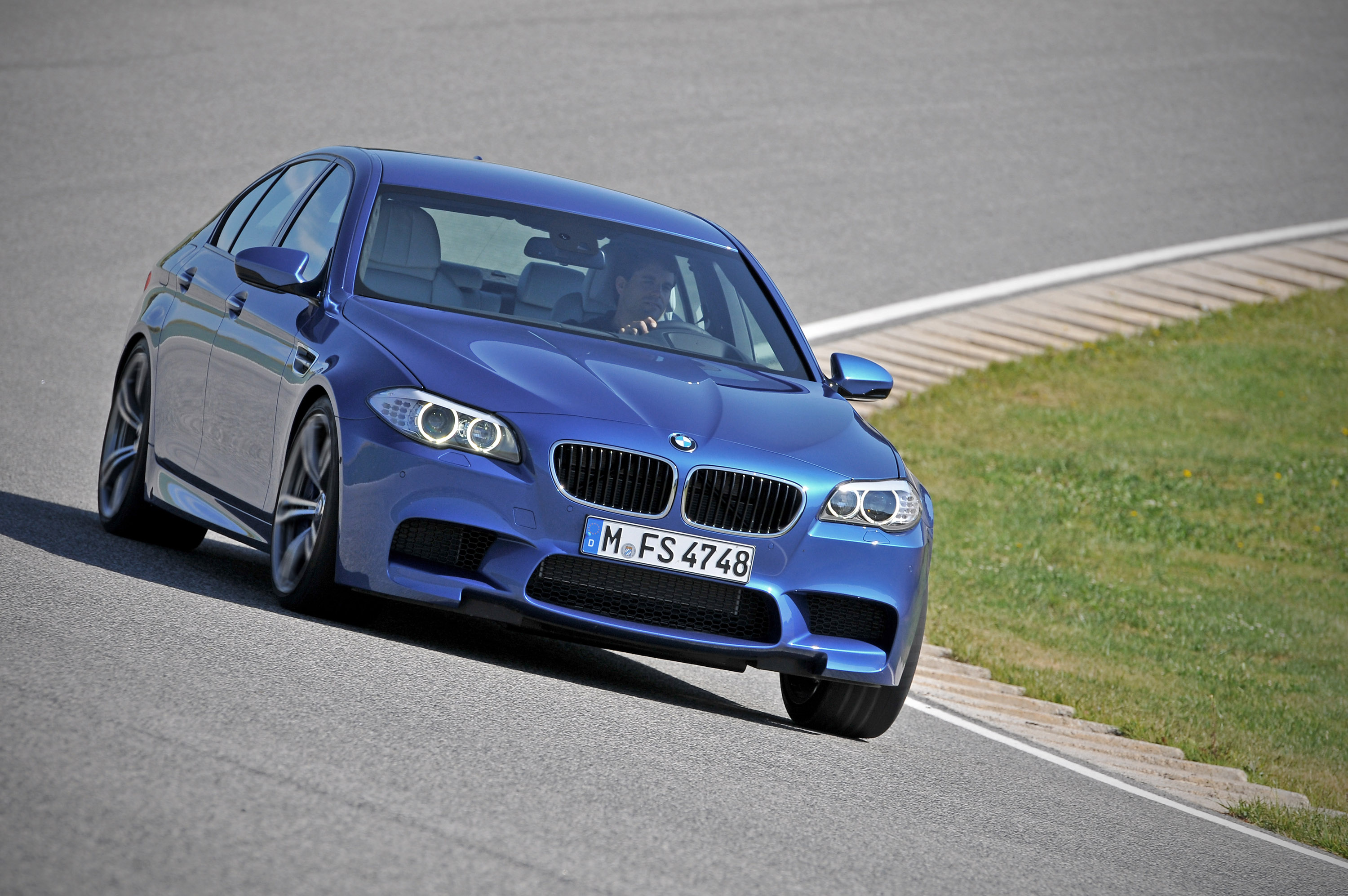 BMW M5 F10