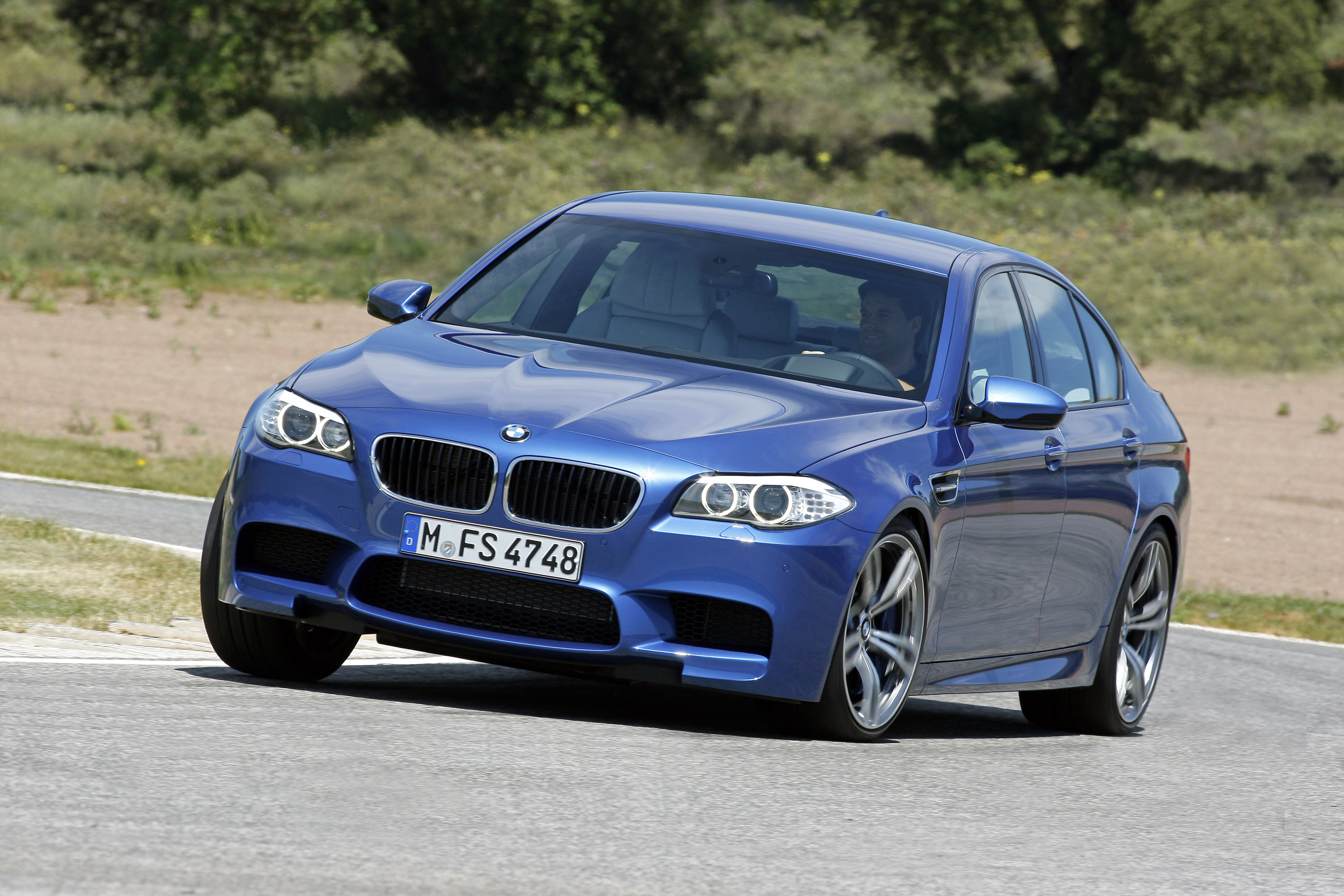 М5 екатеринбург. BMW m5 2012. BMW m5 седан. BMW m5 f10. BMW m5 2011.