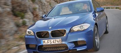 BMW M5 F10 (2012) - picture 15 of 98