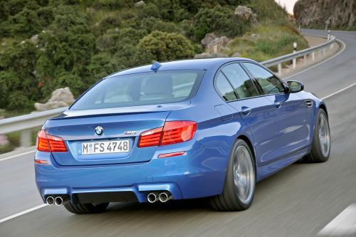 BMW M5 F10 (2012) - picture 8 of 98
