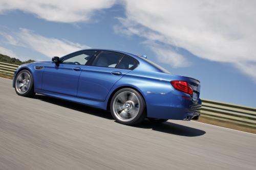 BMW M5 F10 (2012) - picture 32 of 98
