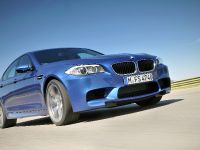BMW M5 F10 (2012) - picture 18 of 98