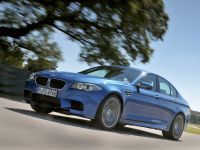 BMW M5 F10 (2012) - picture 19 of 98