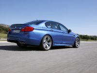 BMW M5 F10 (2012) - picture 35 of 98