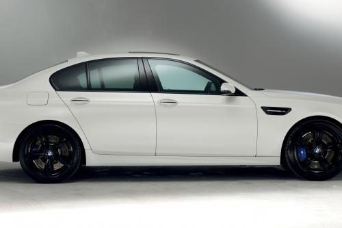 BMW M5 M Performance Edition (2012) - picture 8 of 12