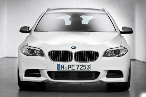 BMW M550d xDrive Touring (2012) - picture 1 of 4