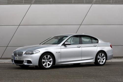 BMW M550d xDrive (2012) - picture 56 of 87