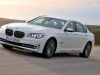 BMW Series 7 (2013) - picture 3 of 21