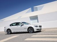 BMW Series 7 (2013) - picture 4 of 21