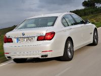BMW Series 7 (2013) - picture 14 of 21