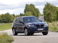 BMW X3 (2012) - picture 2 of 19