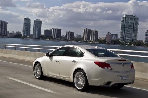 Buick Regal GS (2012) - picture 8 of 18
