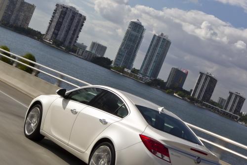 Buick Regal GS (2012) - picture 9 of 18