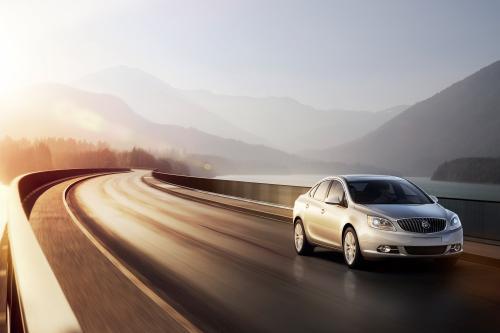 Buick Verano (2012) - picture 1 of 14