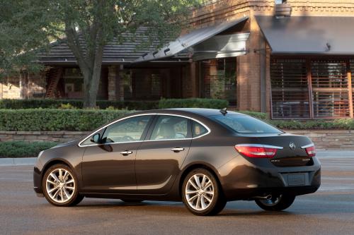 Buick Verano (2012) - picture 9 of 14