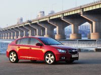 Chevrolet Cruze Hatchback (2012) - picture 1 of 6