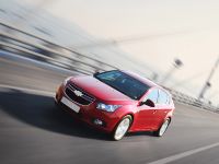 Chevrolet Cruze Hatchback (2012) - picture 4 of 6