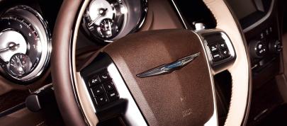 Chrysler 300 Luxury Series (2012) - picture 4 of 13