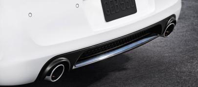 Chrysler 300 SRT8 (2012) - picture 12 of 18