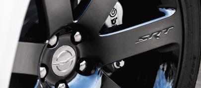 Chrysler 300 SRT8 (2012) - picture 15 of 18