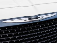 Chrysler 300 SRT8 (2012) - picture 13 of 18