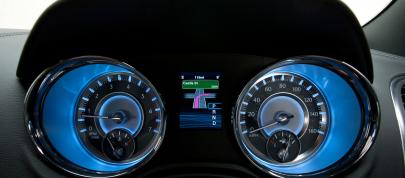 Chrysler 300C UK (2012) - picture 52 of 65