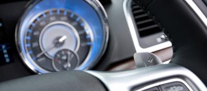 Chrysler 300C UK (2012) - picture 55 of 65