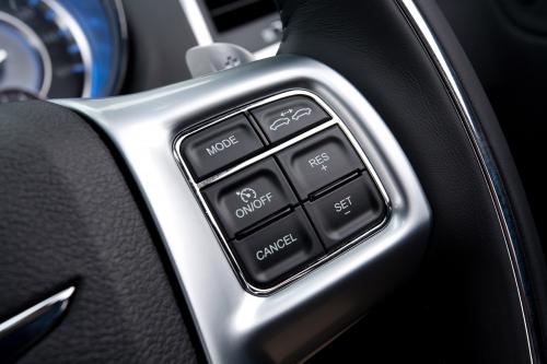 Chrysler 300C UK (2012) - picture 56 of 65