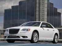 Chrysler 300C UK (2012) - picture 1 of 65