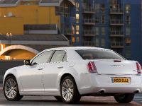 Chrysler 300C UK (2012) - picture 11 of 65