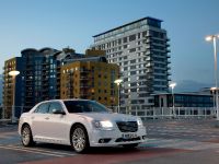 Chrysler 300C UK (2012)