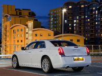 Chrysler 300C UK (2012)