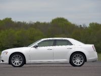 Chrysler 300C UK (2012) - picture 22 of 65