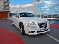 2012 Chrysler 300C UK